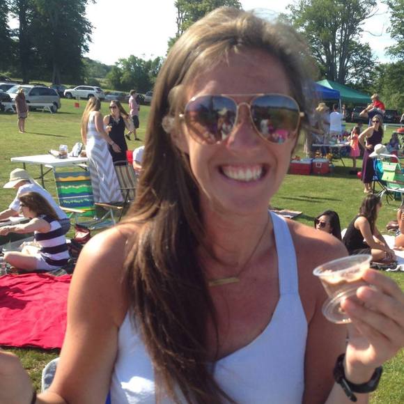 Meet your Posher, Emily - Picture 1 of 1